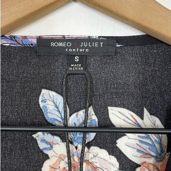 NEW Romeo & Juliet Couture Black Floral Faux Wrap Mini Dress S Cold Shoulder - Picture 8 of 10